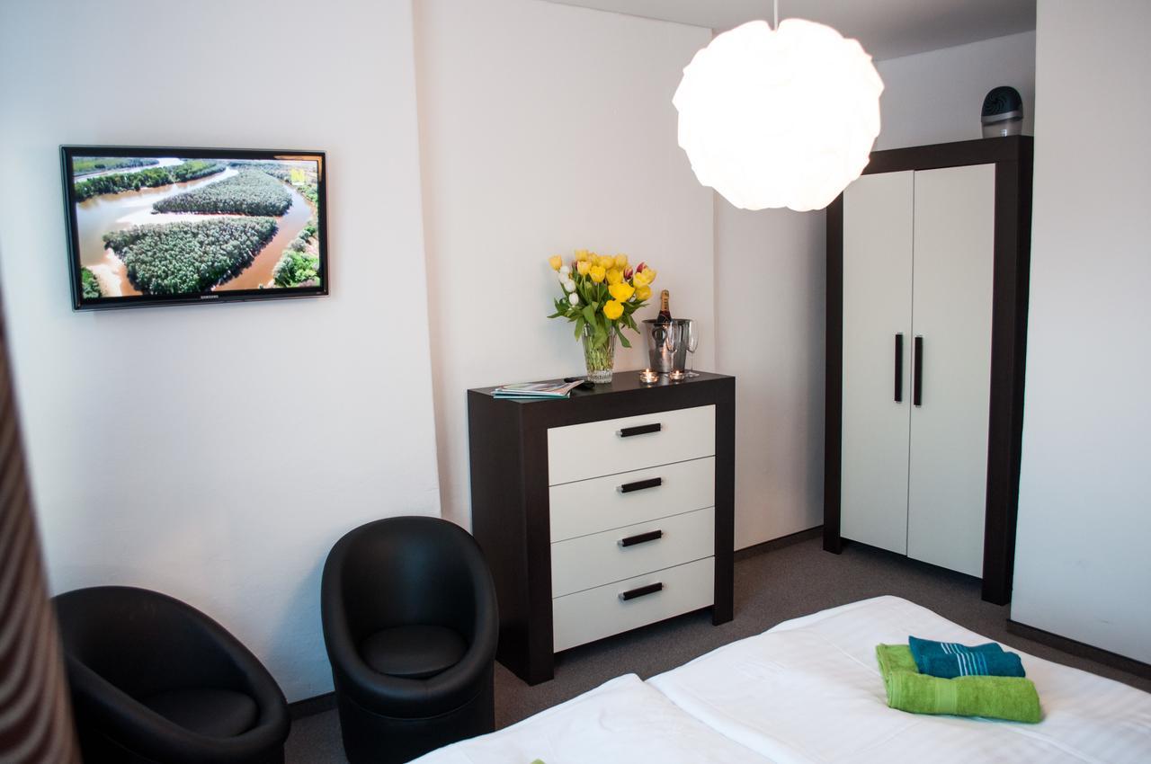 Turčianske Teplice Hotel Rezident מראה חיצוני תמונה